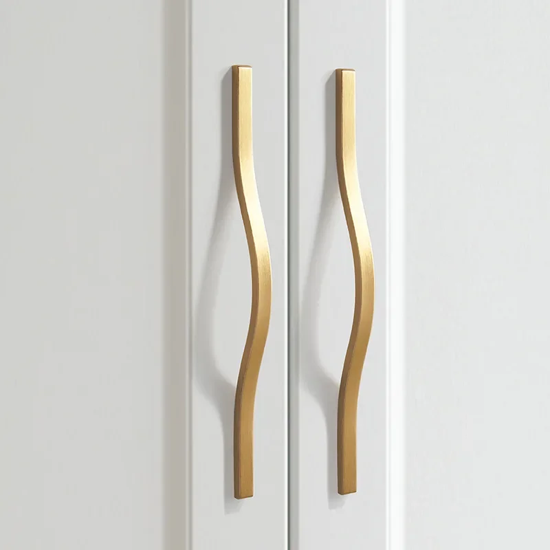 Electroplated Brushed Gold Cab - Furniture Hardware Gold recension och pris